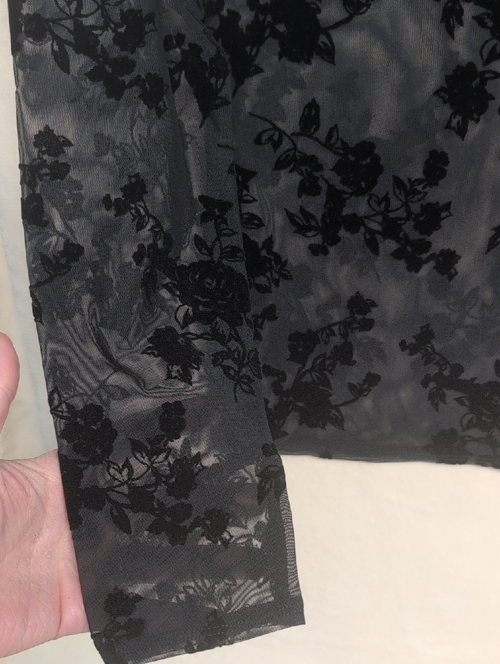 Abercrombie & Fitch Black Floral Burnout Long Sleeve Top - Picture 4 of 7